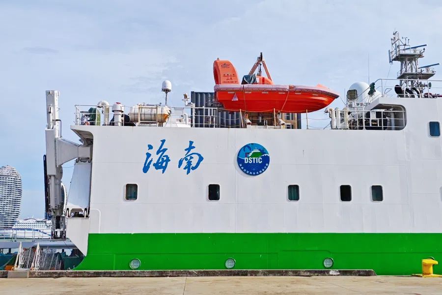 船載動中通微波系統應用于深海勇士科考船數據